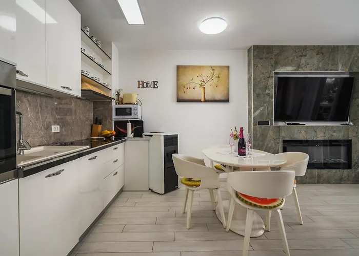 Anna House With Apartman *