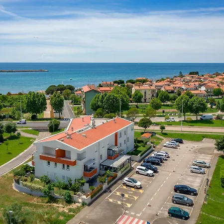 Anna House With Apartament